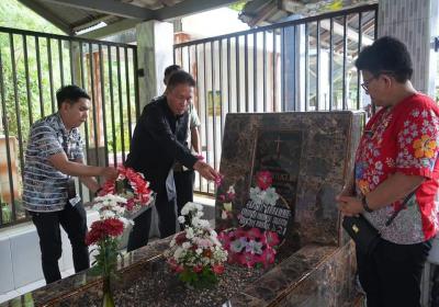 Jelang HUT Minsel ke-21, Bupati dan Jajarannya Ziarah dan tabur bunga ke Makam Pendiri Kabupaten Minsel 