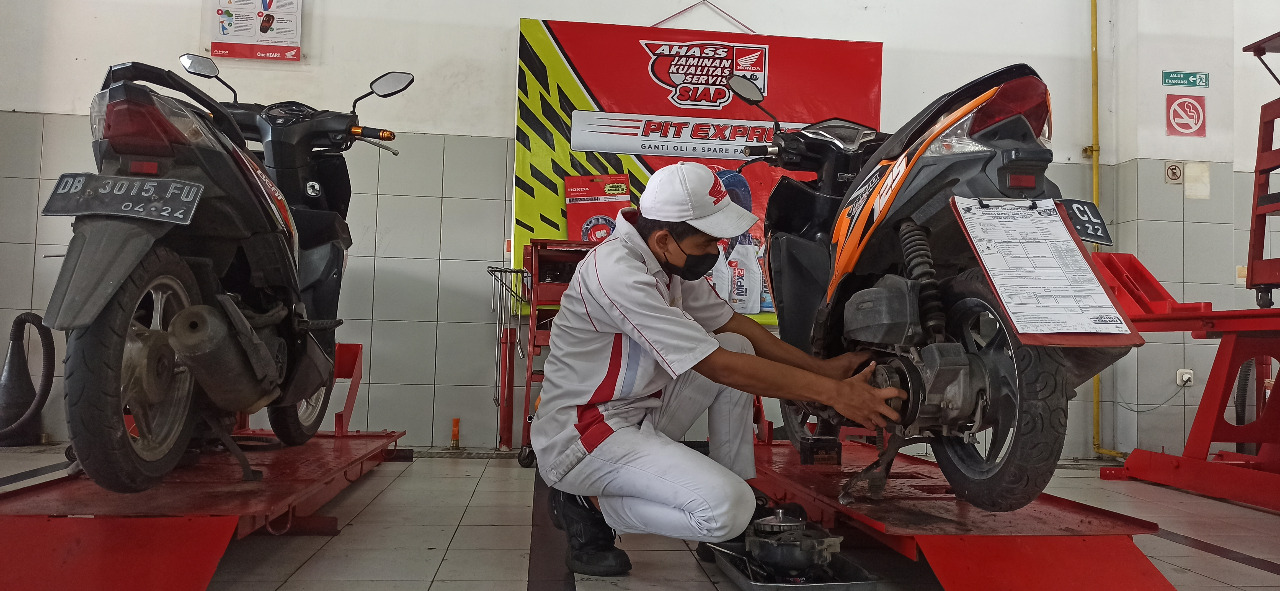 Percayakan Perawatan Motor Honda Anda di AHASS