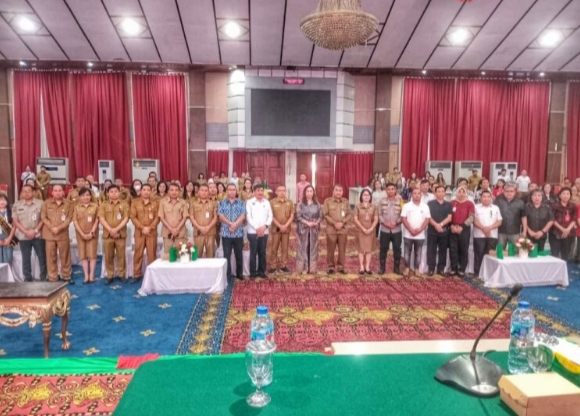 Sekda Manado Micler Lakat Buka Konsultasi Publik RKPD