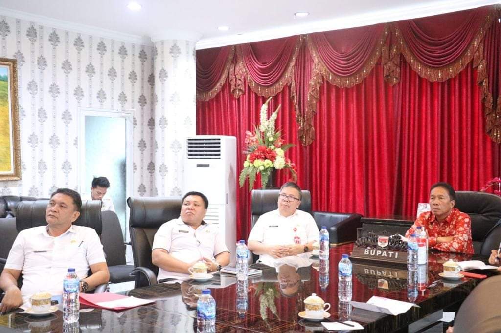 Bupati Minsel Ikuti Rakornas Pengawasan Intern Pemerintah Tahun 2023 Melalui Zoom Meeting