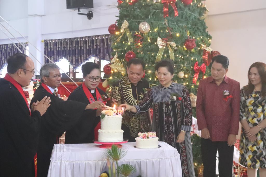 Walikota Senduk Hadiri HUT ke-23 GMIM Kakaskasen Bait-el