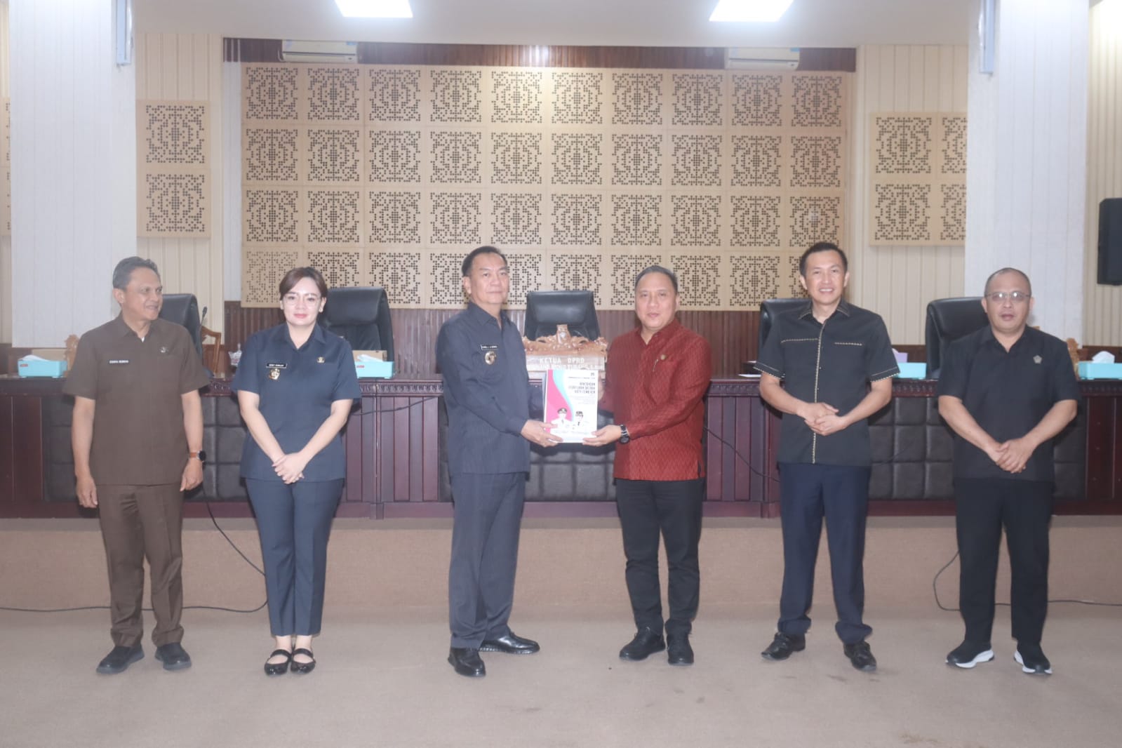 Dewan Sepakat APBD 2025, Transparan dan Sesuai Amanat Rakyat Tomohon