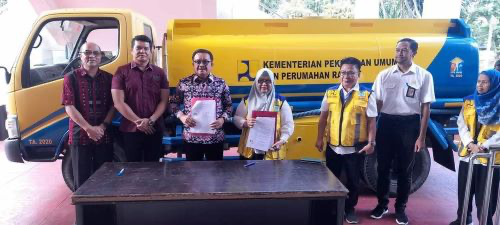 Pelayanan Air Bersih, Walikota Bitung Maurits Mantiri Terima Bantuan Kemen-PUPR