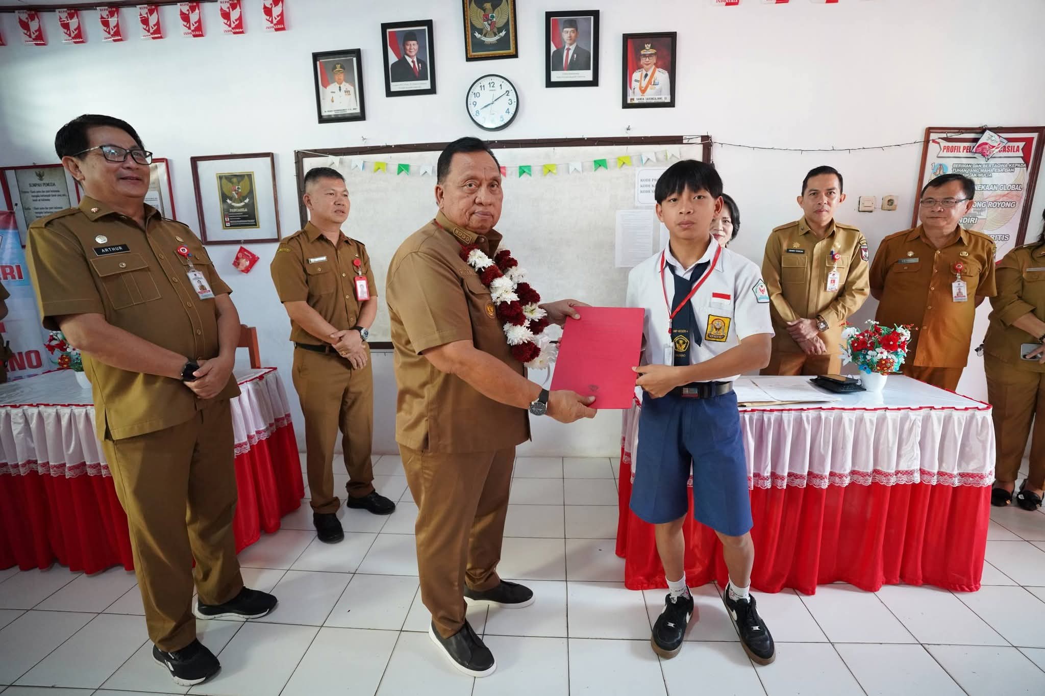 USAJ Bergulir, Bupati RD Harap Siswa Disiplin dan Jujur Selama Proses Ujian