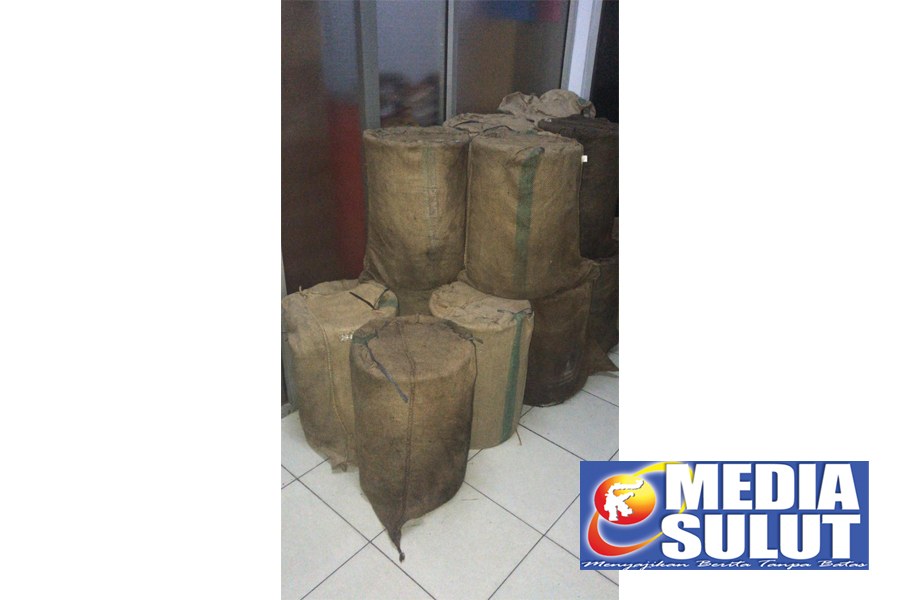 Polda Sulut Amankan Belasan Drum Sianida dan Mercury