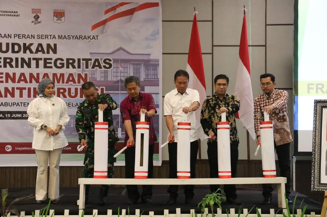 Gandeng KPK-RI, Pemkab Minsel Gelar Bimtek Anti Korupsi       