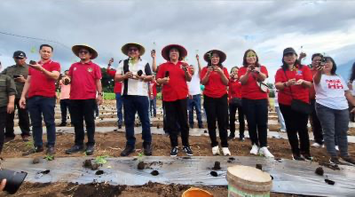 Gerakan “ASN Menanam”, Walikota Maurits Mantiri Pastikan Ketahanan Pangan Kota Bitung