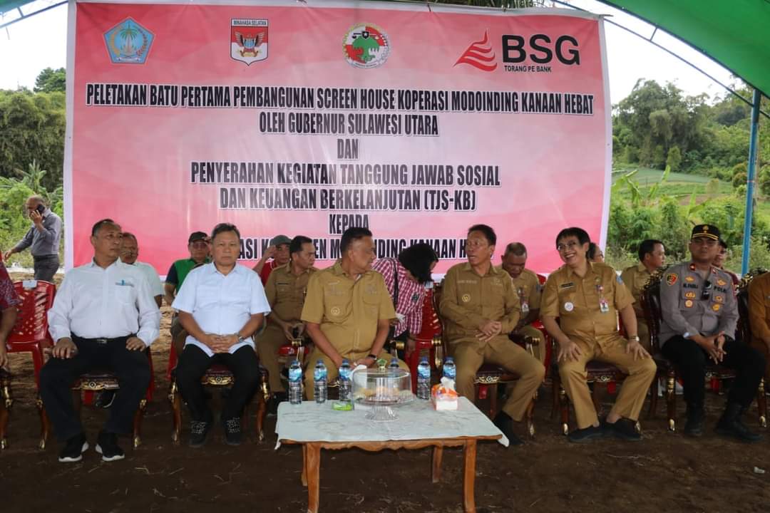 Didampingi Bupati Minsel, Gubernur Olly Letakkan Batu Pertama Pembangunan Screen House Modoinding 