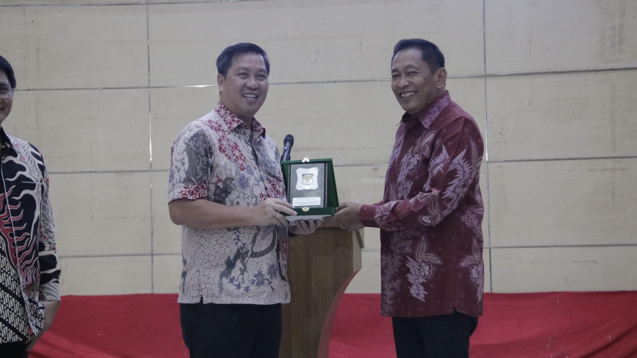 Wagub Kandouw Sebut Pancasila Tidak Boleh Dirubah, Konstitusi Harus Apdate, Demokrasi Sangat Liberal