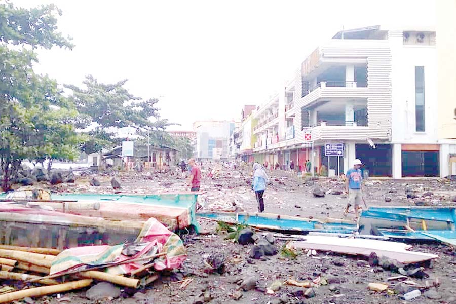 BMKG Sebut Gelombang Tinggi di Pesisir Manado Bukan Tsunami