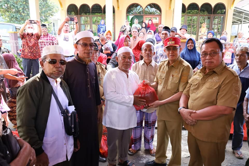 ROR-RD Bantu Kaum Dhuafa di Minahasa