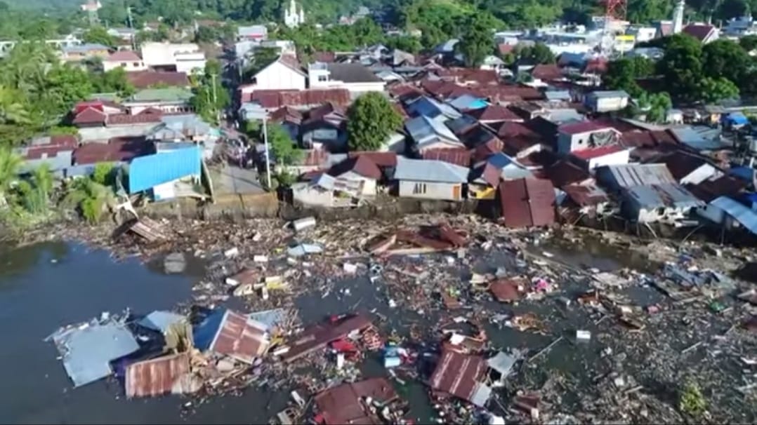 Puluhan Rumah di Kecamatan Amurang Tenggelam Ditelan Abrasi