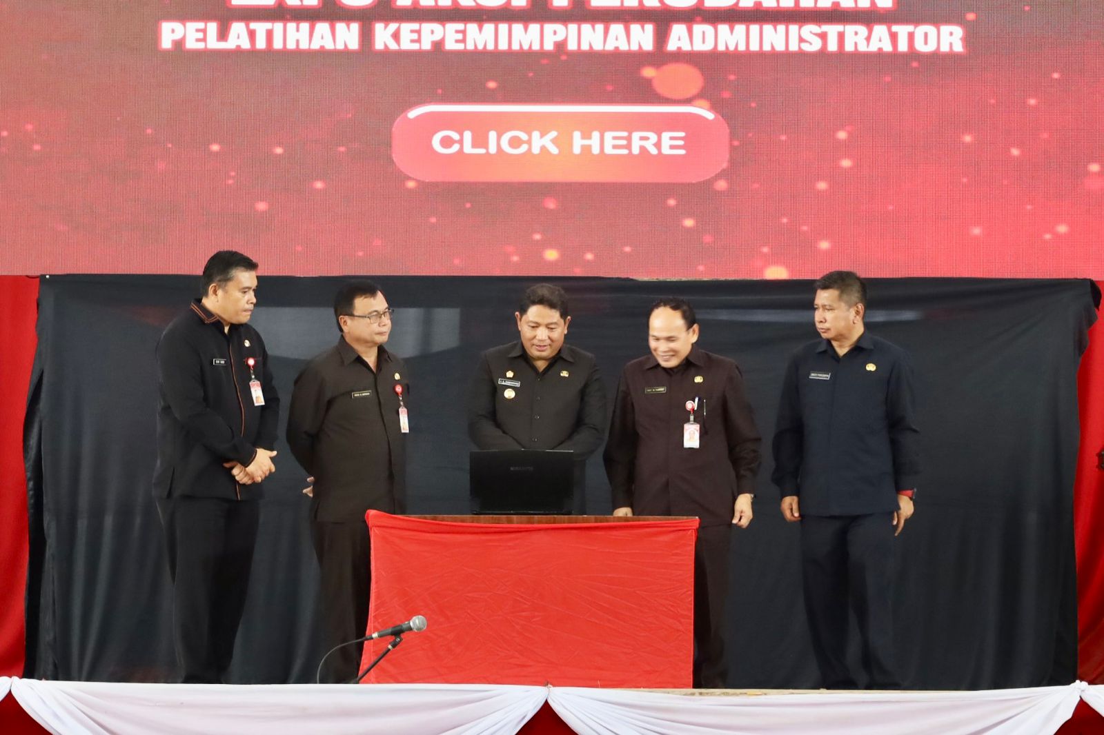 Bupati Kumendong Support 43 Pejabat Pemkab Minahasa Berinovasi di Diklat PKA