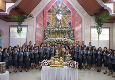 Wali Kota Tomohon Hadiri Syukuran HUT ke-44 Jemaat GMIM Kakaskasen Maranatha, Dorong Perkuat Kebersamaan dan Pelayanan Gereja