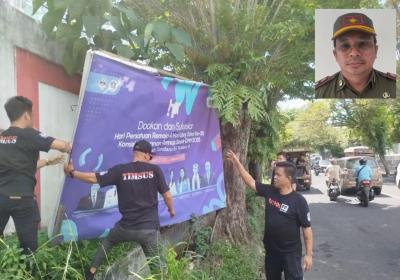 Pol-PP Manado Cabut Baliho Mengganggu Estitika Kawal Kebijakan Pusat