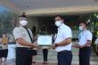 Angkasa Pura I Serahkan Piagam Penghargaan ke KKP Kelas II Manado